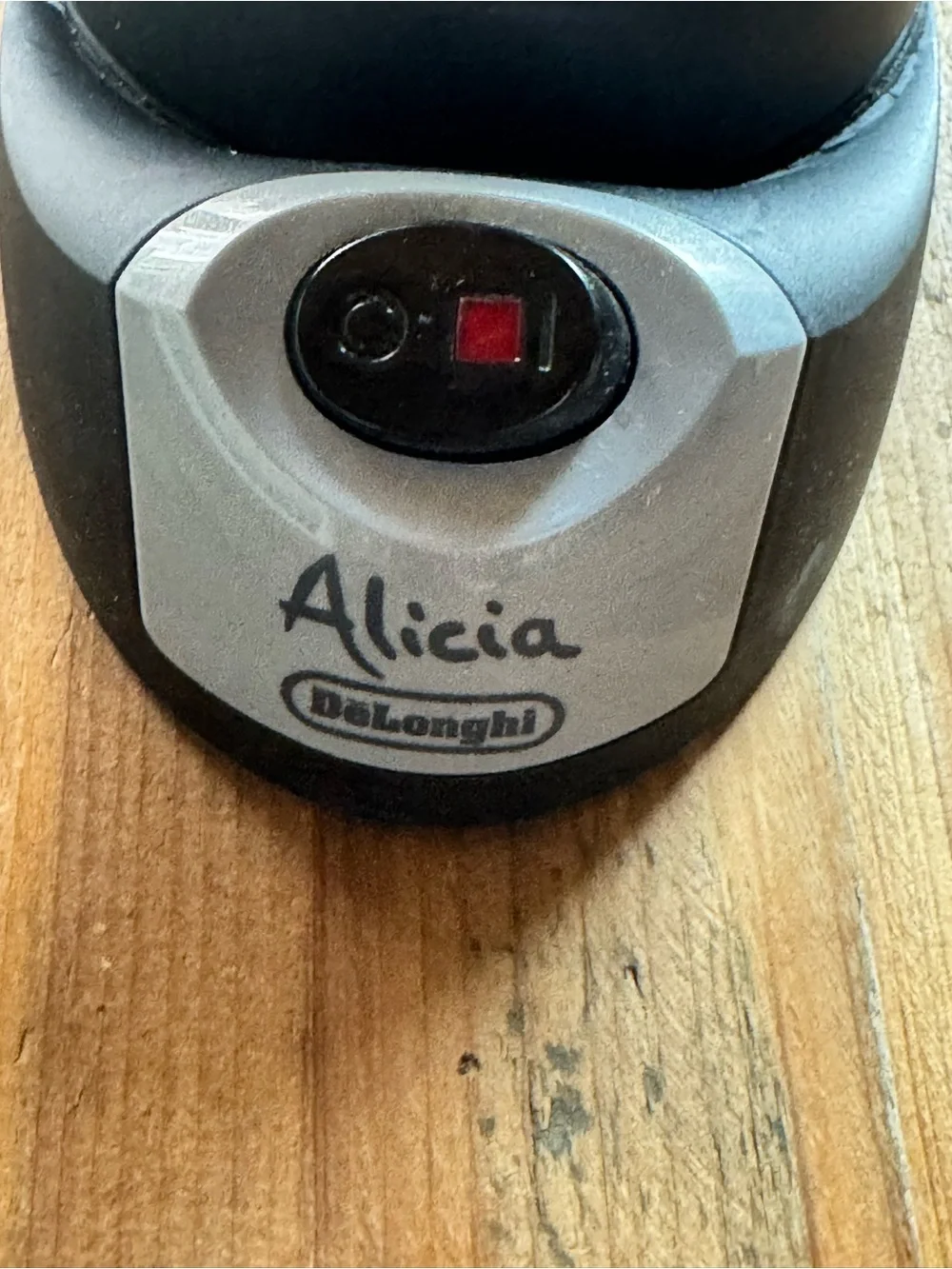 De'Longhi Alicia Electric Moka Espresso Maker - 6 cups